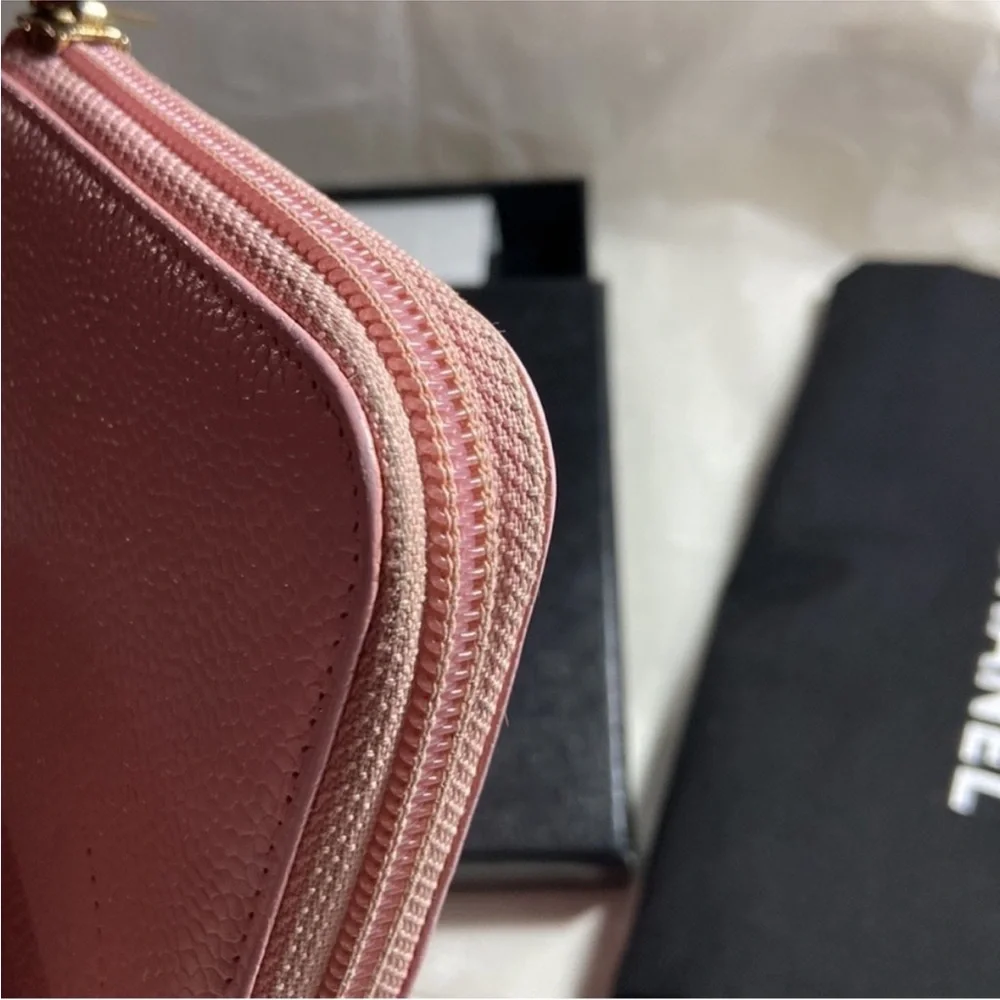 Chanel CC Wallet Pink Caviar Skin